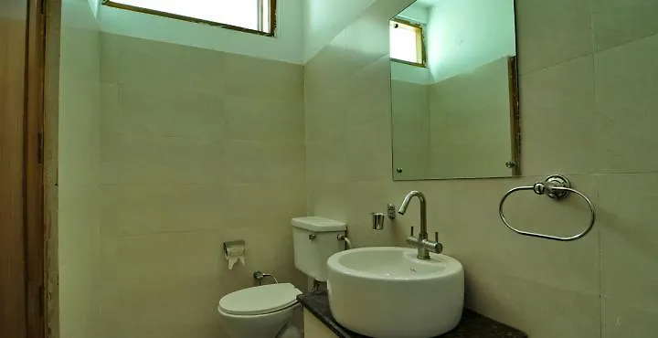 ***  Oyo Hotel Royal Brooks Chandīgarh الهند