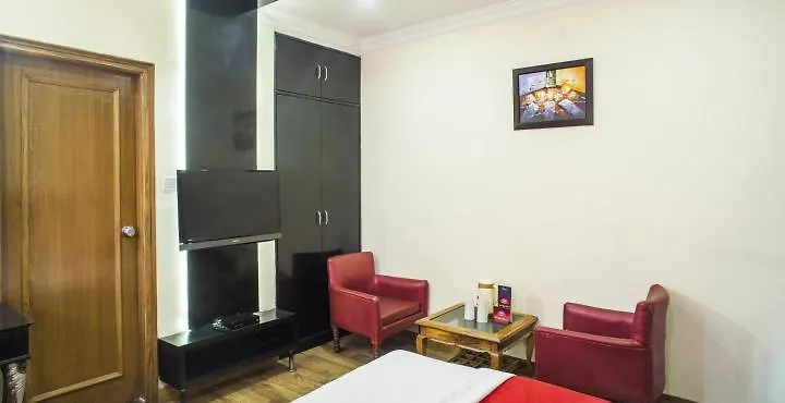 Oyo Hotel Royal Brooks Chandīgarh 3*,