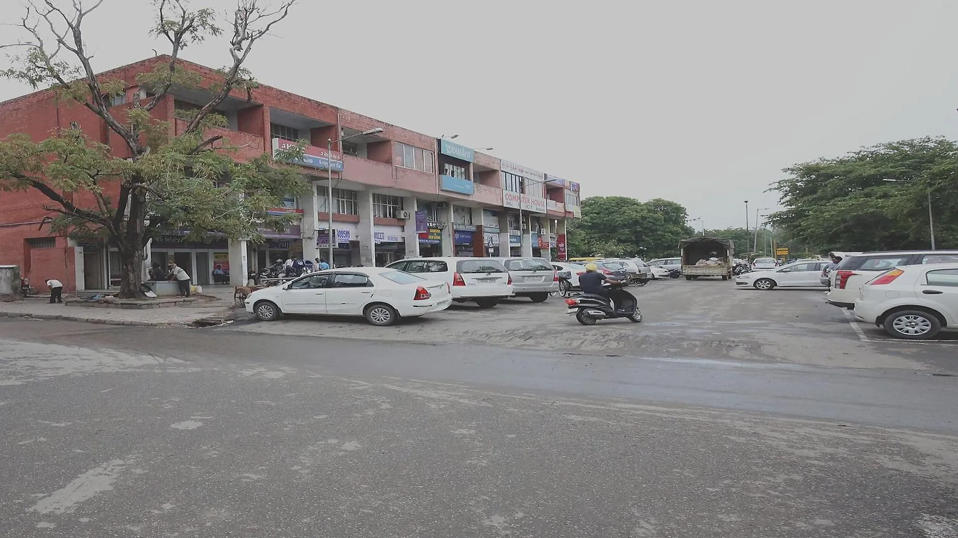 Oyo Hotel Royal Brooks Chandīgarh