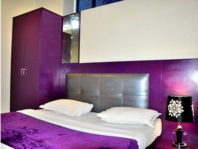 Oyo Hotel Royal Brooks Chandigarh